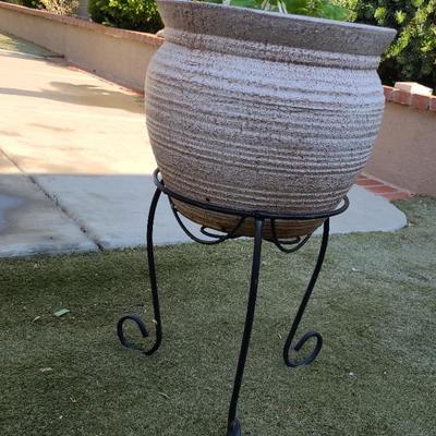 Ceramic Pot and Stand