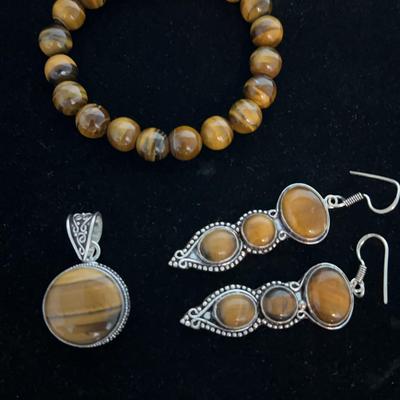 Tiger's Eye Bracelet, Pendant And Earrings 