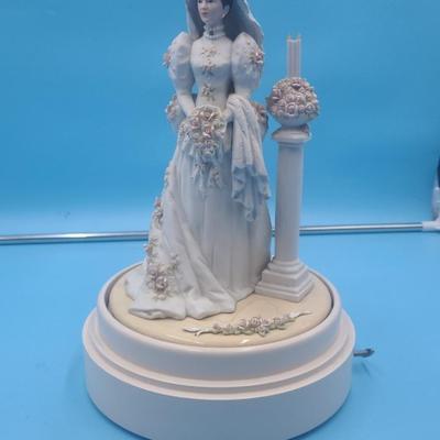 Music Bridal Figurine (Unbranded)