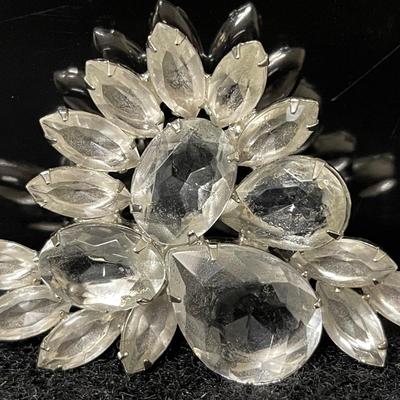 Vintage Clear Stone Brooch
