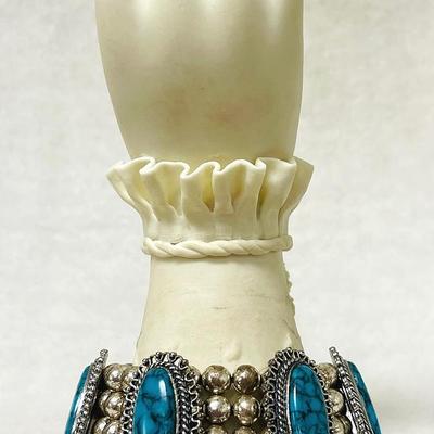 “Sancrest R” Vintage Bracelet 