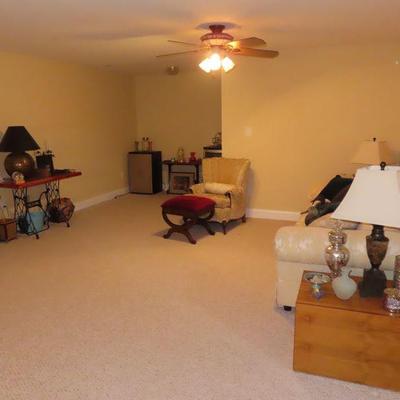 Sale Photo Thumbnail #194