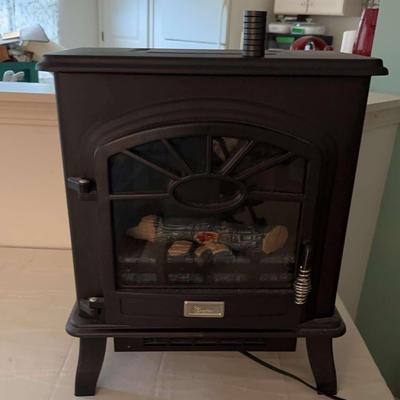 23” Creston Electric Stove Heater With Back Flame Imagery