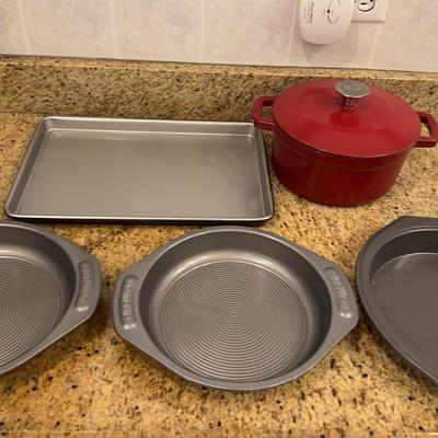 Food Network Cast Iron Dutch Oven w/ Cake Pans and Cookie Sheet