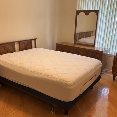 Vintage Mid Century Rare Dixie Bedroom Set