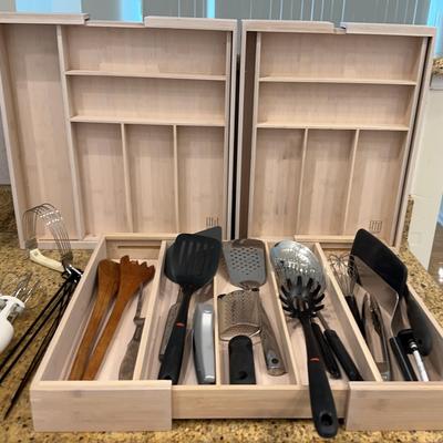 Set Of 3 Wooden Drawer Organizers (expandable) w/Variety Of Kitchen Utensils