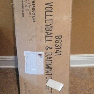 Blue Wave BG3141 Volleyball & Badminton Set – New in Box with Net, Poles & Accessories