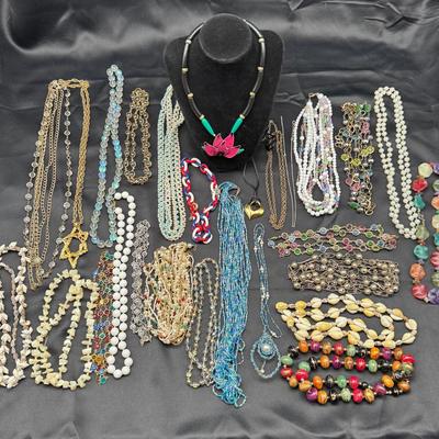 Colorful Necklace Lot | Beaded, Shell, Faux Pearl & Statement Styles – 35+ Pieces