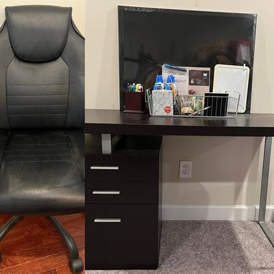 Office Desk And Some Things You’ll Need