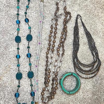 Costume Jewelry - Maybe From Other Parts Of World