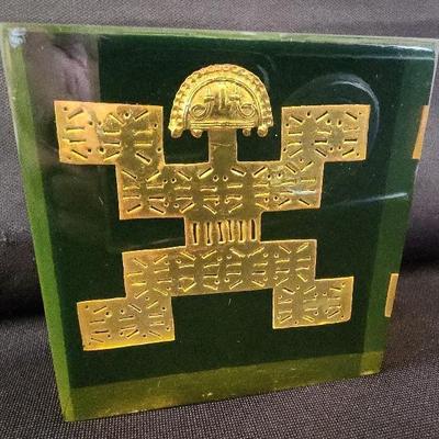 KKT060 - Columbian Pendant Paperweight 