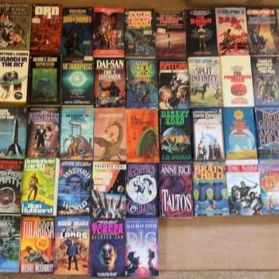 KKT155 - Another Lot of 50 Vintage Sci-Fi Collectible Paperback Books