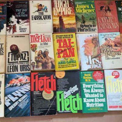 KKT217 - Twenty-Five Collectible Vintage Paperback Books by Various Authors & Genres