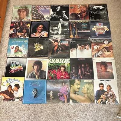 KKT114-Classic Vinyls Goldmine 1970s–1980s Legends Collection Of 49 Records 