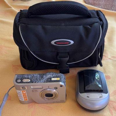 KKT053-HP Photosmart R707 Digital Camera with HP Instant Share