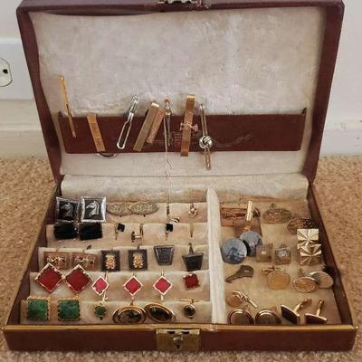 KKT055- Assorted Cufflinks & Tie Bars