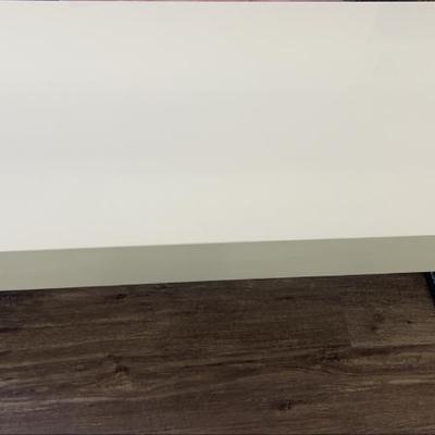 KFA302-Fantastic Coffee Table w/ Lift Top Storage*SPECIAL PICKUP*