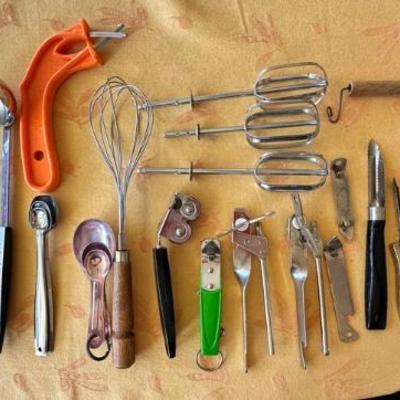 KKT052- Vintage Kitchen & Cutco BBQ Tool Collection