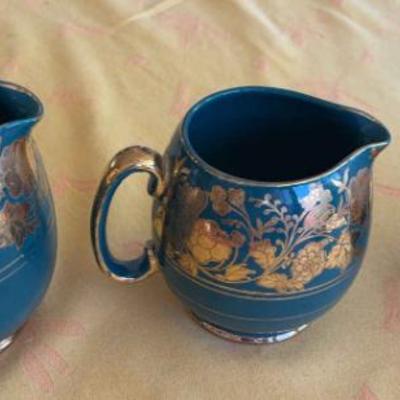 KKT045-Sadler green porcelain pitcher jugs gilded gold wine leaf in various sizes