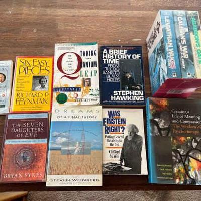 KKT268 Assorted Physics Related Books And James S.A. Corey: The Expanse Book Set