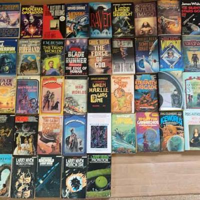 KKT158 - Lot of 50 More Collectible Vintage Sci-Fi Paperback Books