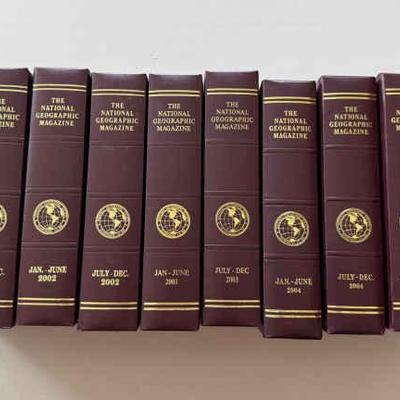 KKT263 National Geographic Magazines with Slipcases (2001-2005)