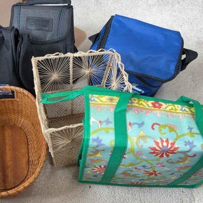 KKT294-Set of bags and baskets