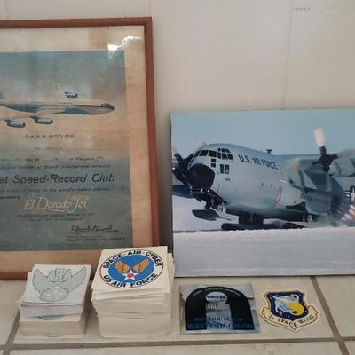 KKT090- Aircraft And Air Force Memorabilia