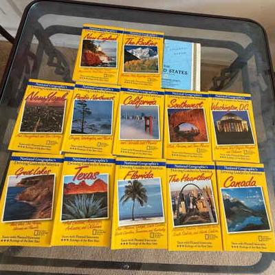 KKT107 Full Set of National Geographic Driving Guides to America with Map