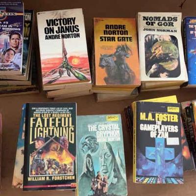 KKT202 - Another Fifty Vintage Collectible Sci-Fi Paperback Books by Various Authors