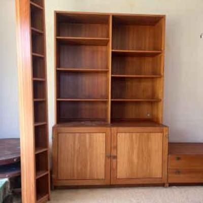 KKT314 Vintage Wooden Cabinet And Vintage Wooden CD Shelves