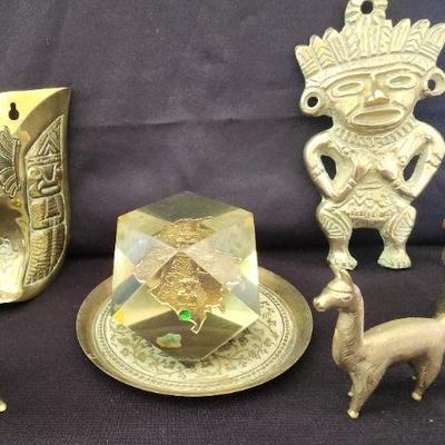 KKT076 - Collection of Brass Items