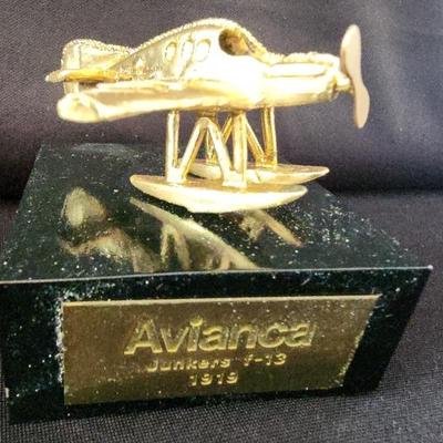 KKT102 - Vintage Metal Aircraft Avianca Paperweight / Sculpture