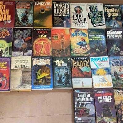 KKT213 - Even More! Twenty-Eight Vintage Collectible Sci-Fi Softcover Books by Various Authors