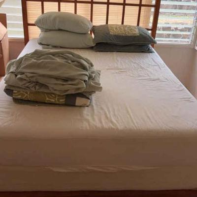 KKT318-Queen size bed with bed frame and bed base