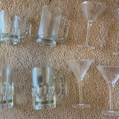 KKT404 - Set Of Martini Glasses And Mugs