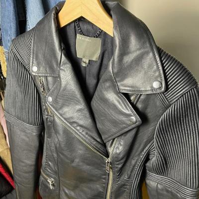 Sale Photo Thumbnail #322