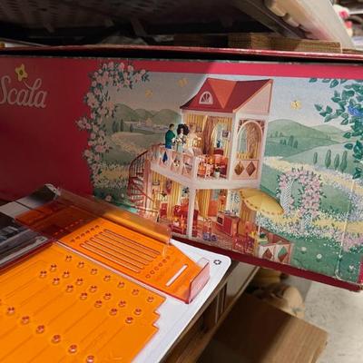 Sale Photo Thumbnail #429
