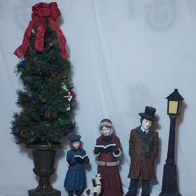 Outdoor Christmas Topiary with Dickens Carolers Figurines