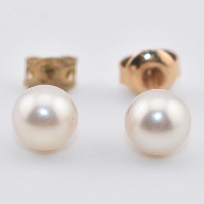 Pair of 14k Yellow Gold 7mm Pearl Stud Earrings