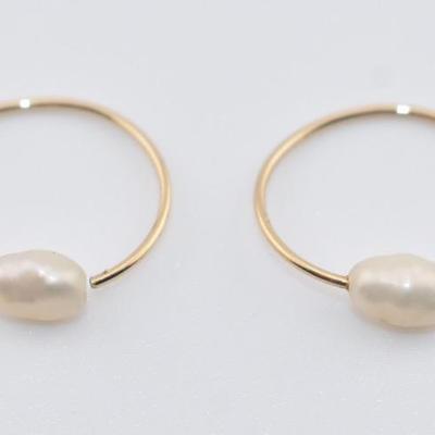 Pair of 14k Yellow Gold Pearl Earrings