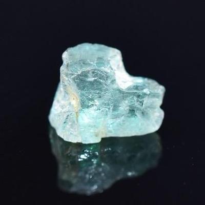 1 Carat Raw Green Beryl