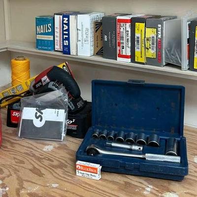 Skil Screwdriver + Husky Tools Complete 10 Piece Socket 