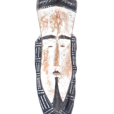 Lot 391 oceania wooden tapuanu dance mask
