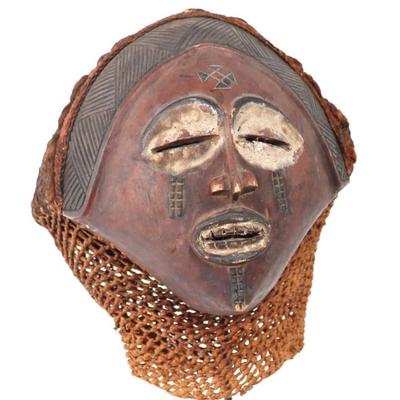 Lot 370 african wood chokwe mask