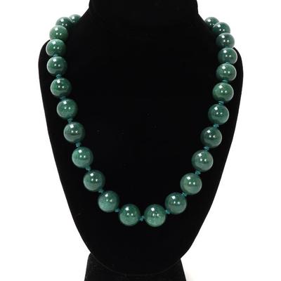 Sale Photo Thumbnail #125: Lot 125 beautiful chinese jade sphere bead necklace