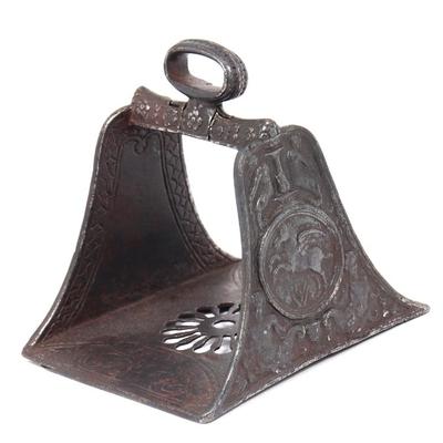 Sale Photo Thumbnail #100: Lot 100 rare spanish stirrup 16th century