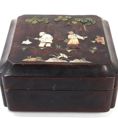 Sale Photo Thumbnail #124: Lot 124 beautiful edo box japanese mop inlayed