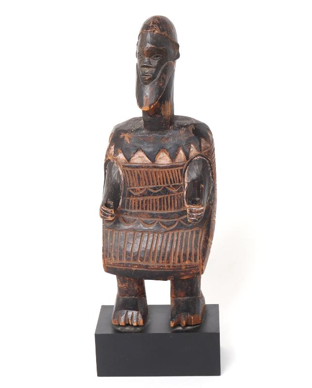 Sale Photo Thumbnail #376: Lot 376 zulu male statuette