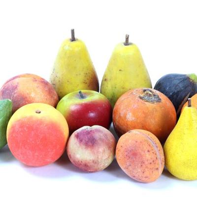 Sale Photo Thumbnail #209: Lot 209 beautiful collection of 1950 s italian alabaster fruit